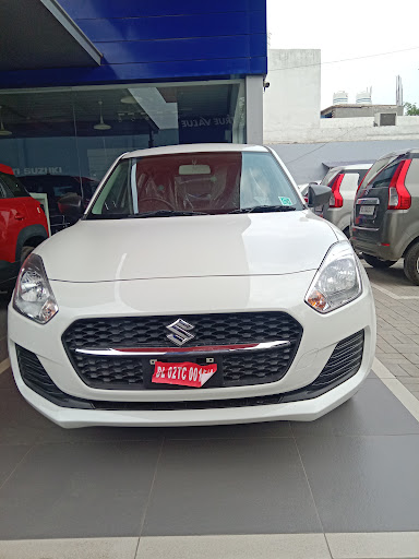 MARUTI SUZUKI COMPETENT (ARENA/NEXA) Automotive | Show Room