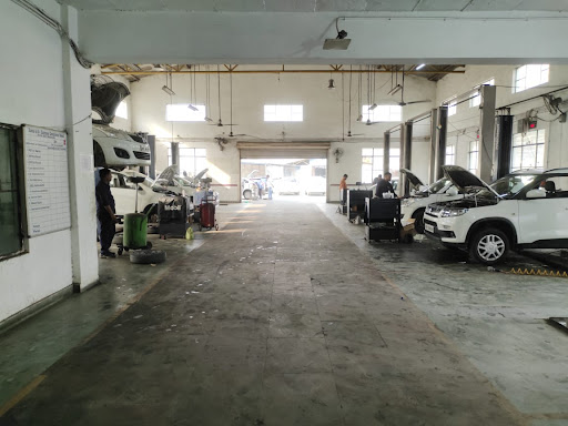 Maruti Suzuki Service (Atelier Automobiles) Automotive | Show Room