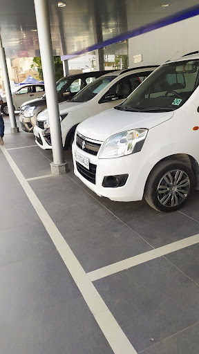 Maruti Suzuki True Value (Auric Motors) Automotive | Show Room