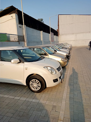 Maruti Suzuki True Value (Hoshiarpur Automobiles) Automotive | Show Room