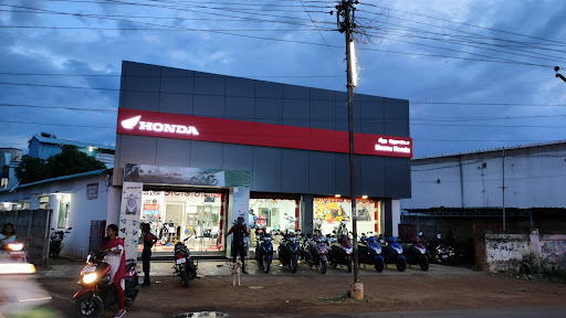 MEENU HONDA Automotive | Show Room
