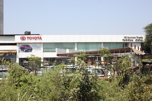 MILLENNIUM TOYOTA Sales Automotive | Show Room