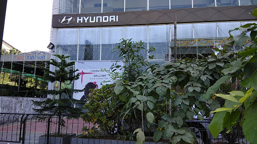 Modi Hyundai  401208 Automotive | Show Room