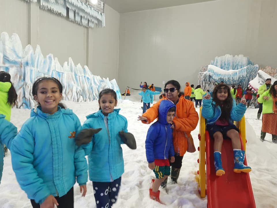 Mojoland Snow World | Theme Park