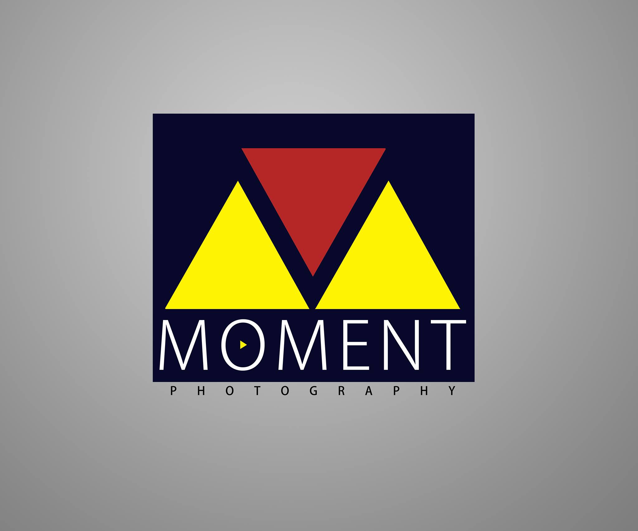 Moment photography Logo
