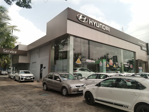 Monarch Hyundai Automotive | Show Room
