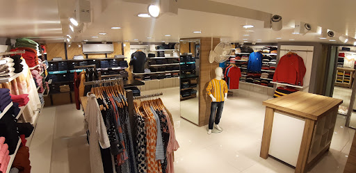 MONTE CARLO - jhansi Shopping | Store