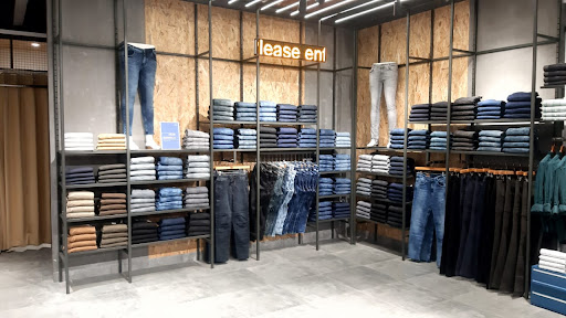 MUFTI-An Exclusive Brand Outlet Shopping | Store