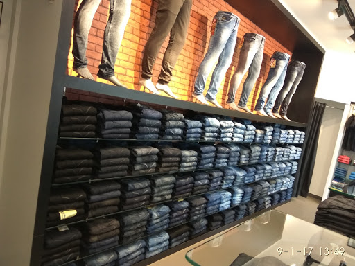 MUFTI JEANS Shopping | Store