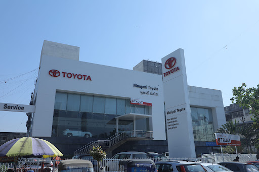 MUNJANI TOYOTA Automotive | Show Room