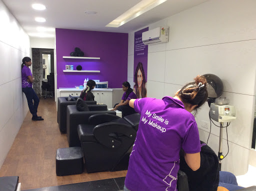 Naturals Beauty Salon & Spa Active Life | Salon