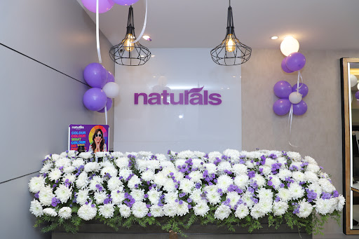 NATURALS UNISEX SALON Active Life | Salon