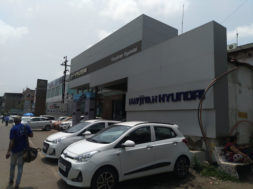 Navjivan Hyundai Automotive | Show Room