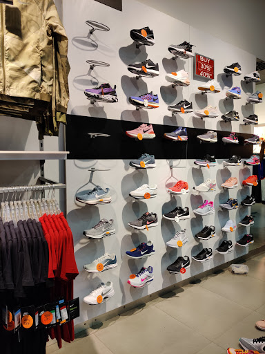 Nike Factory Store Shopping | Store