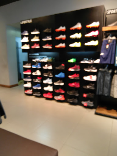 NIKE - Sportswear store Shopping | Store