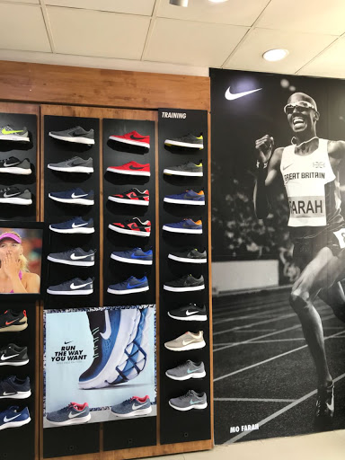 Nike Store Shopping | Store