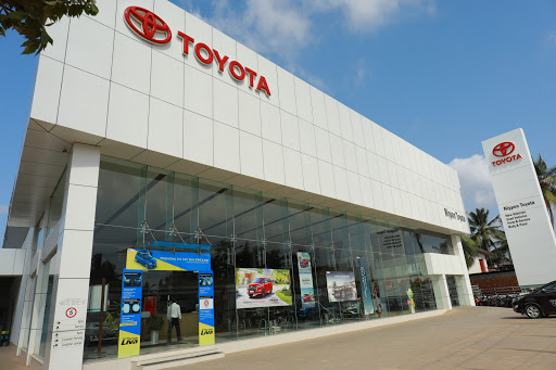 NIPPON TOYOTA Showroom Automotive | Show Room