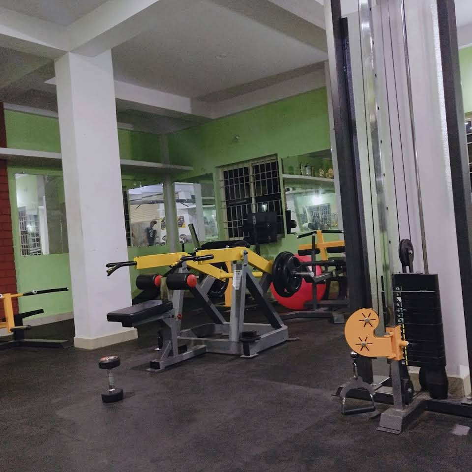 OXYGEN GYM Active Life | Gym and Fitness Centre