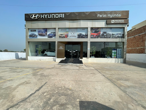 Paras Hyundai Automotive | Show Room