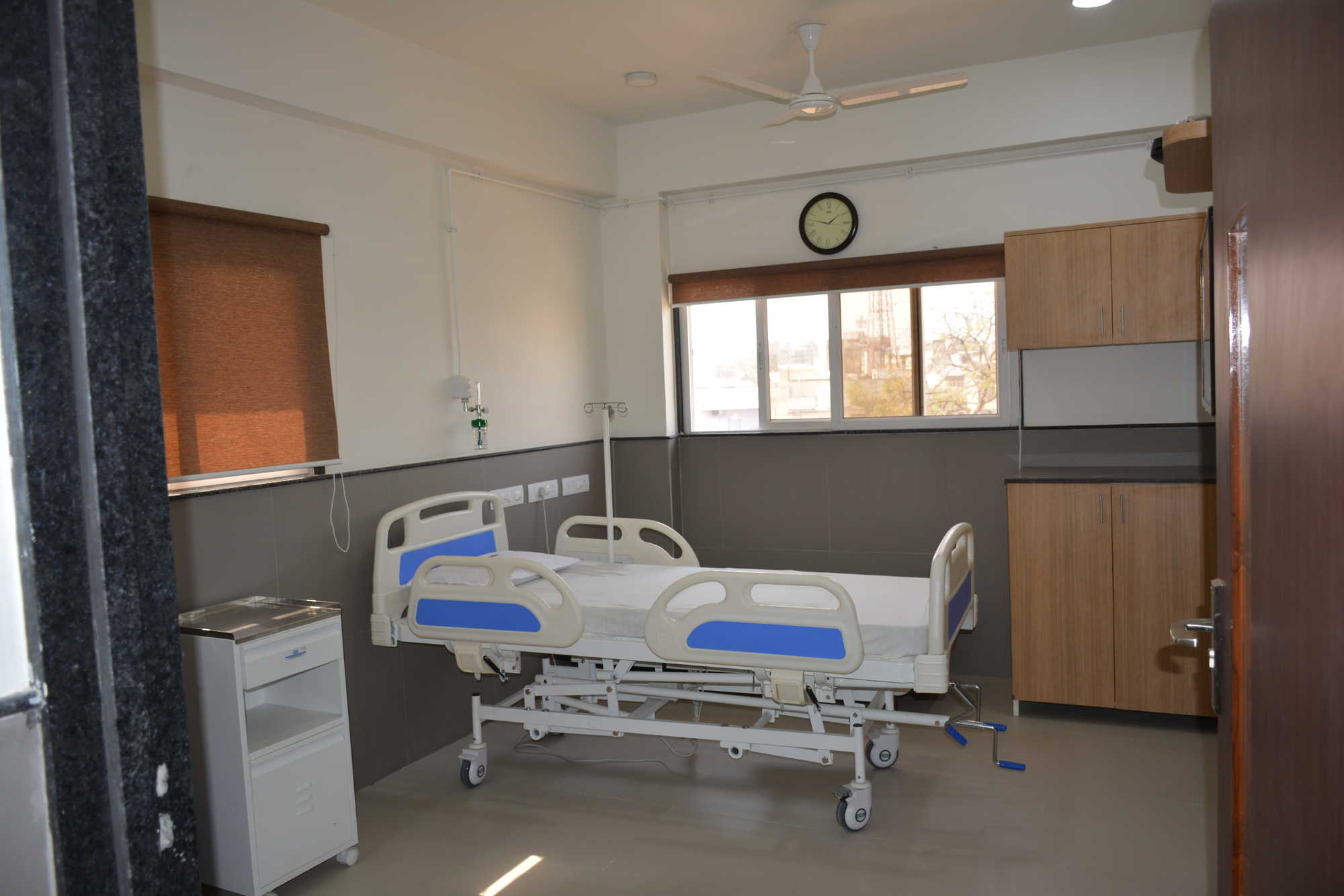Peshant House Hospital Medical Services | Hospitals