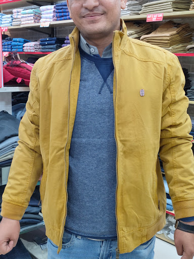 Peter Englan Bijnor Shopping | Store