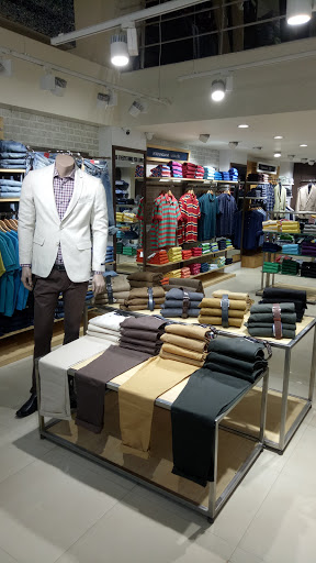 Peter England Jalgaon Shopping | Store