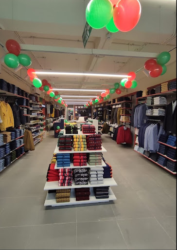 Peter England  Kanpur Shopping | Store