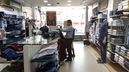 Peter England Menswear Exclusive Showroom Piro Shopping | Store