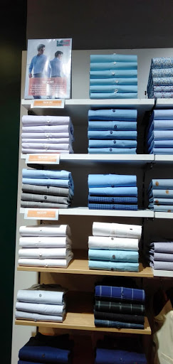 PETER ENGLAND Secunderabad store Shopping | Store