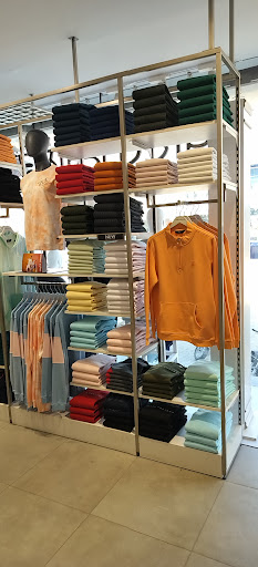 Peter England showroom Jalandhar Shopping | Store