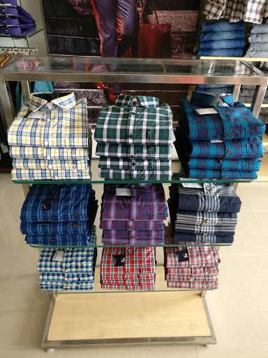 Peter England Showroom Mysore Shopping | Store