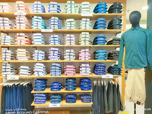 Peter England Store Rajarampuri Shopping | Store