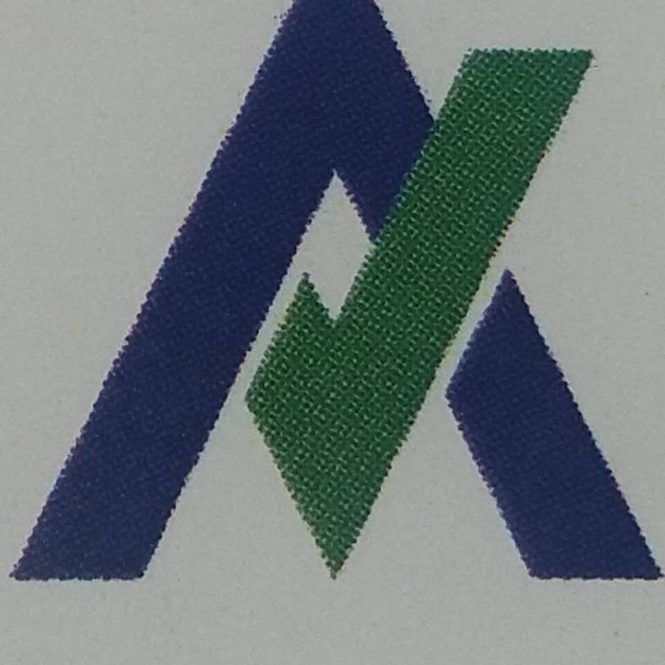 praveen associates - Logo