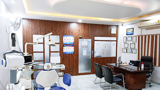 Premier Dental & Implant Centre Medical Services | Dentists