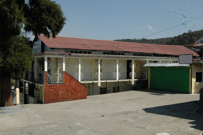 Queenie Secondary School‎ Education | Schools