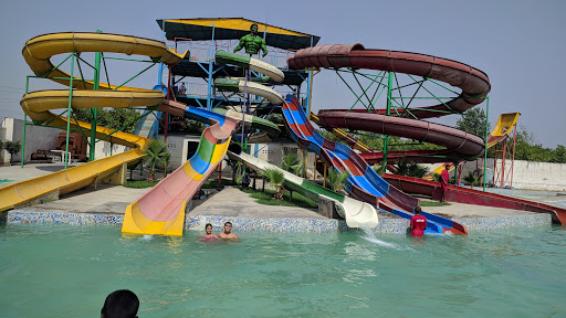 Quencher Water Park Entertainment | Water Park