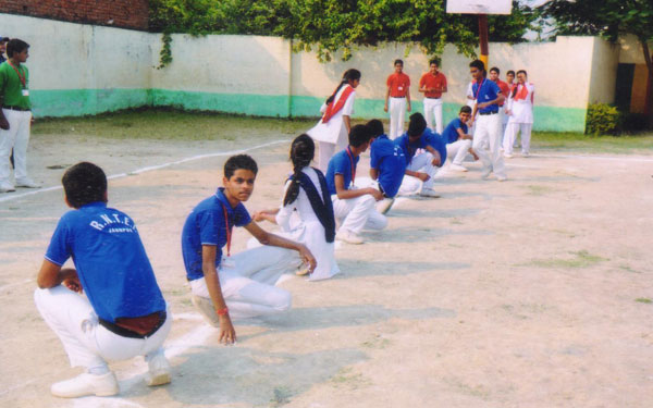 R N Tagore Senior Secondary School Jaunpur Schools 003