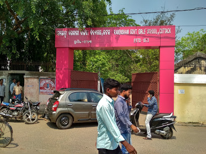 Ravenshaw Girls' High School Logo