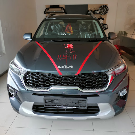 RC KIA Automotive | Show Room