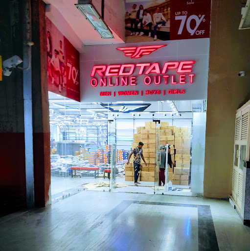 Red Tape faridbad Shopping | Store