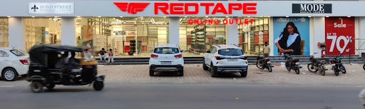 REDTAPE BHAVNAGAR Shopping | Store