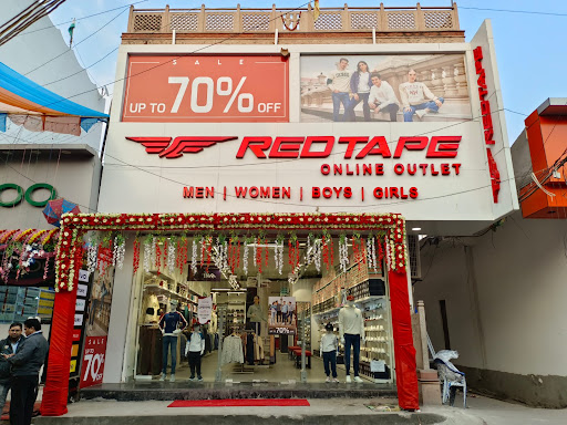REDTAPE - DELHI - KHICHRIPUR (ONLINE) Shopping | Store