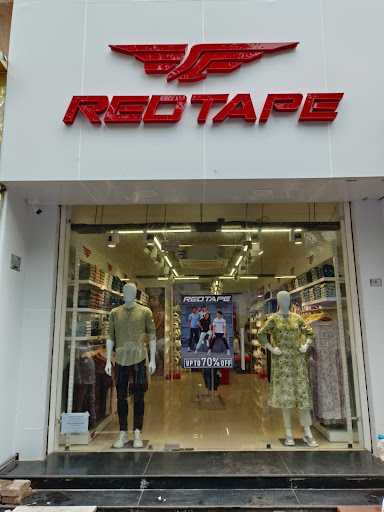 REDTAPE - DELHI - SAROJINI NAGAR Shopping | Store