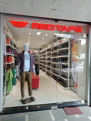 REDTAPE - DELHI - VASANT KUNJ Shopping | Store