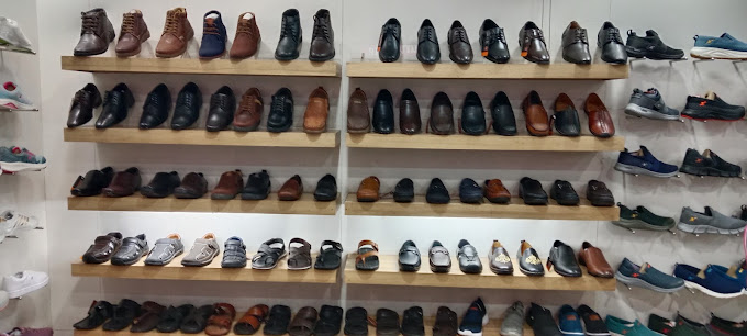 Relaxo Footwear Shopping | Store