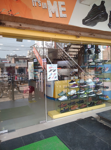 Relaxo Footwear Shopping | Store