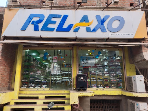 Relaxo Footwear Shopping | Store