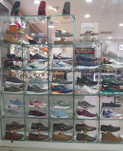 Relaxo Footwear Shopping | Store