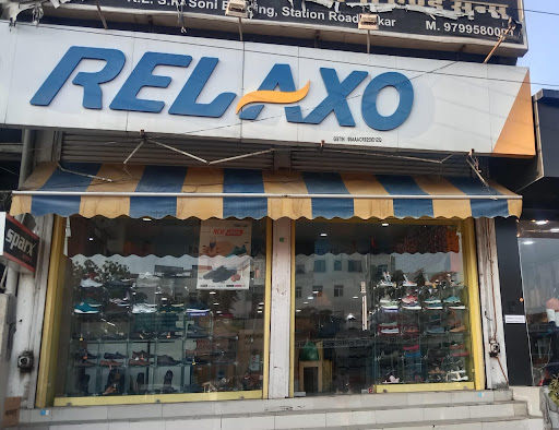 Relaxo Footwear Shopping | Store