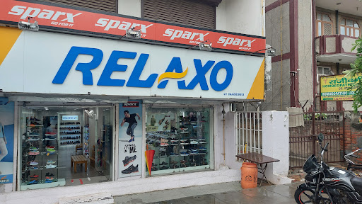 Relaxo Footwears Shopping | Store